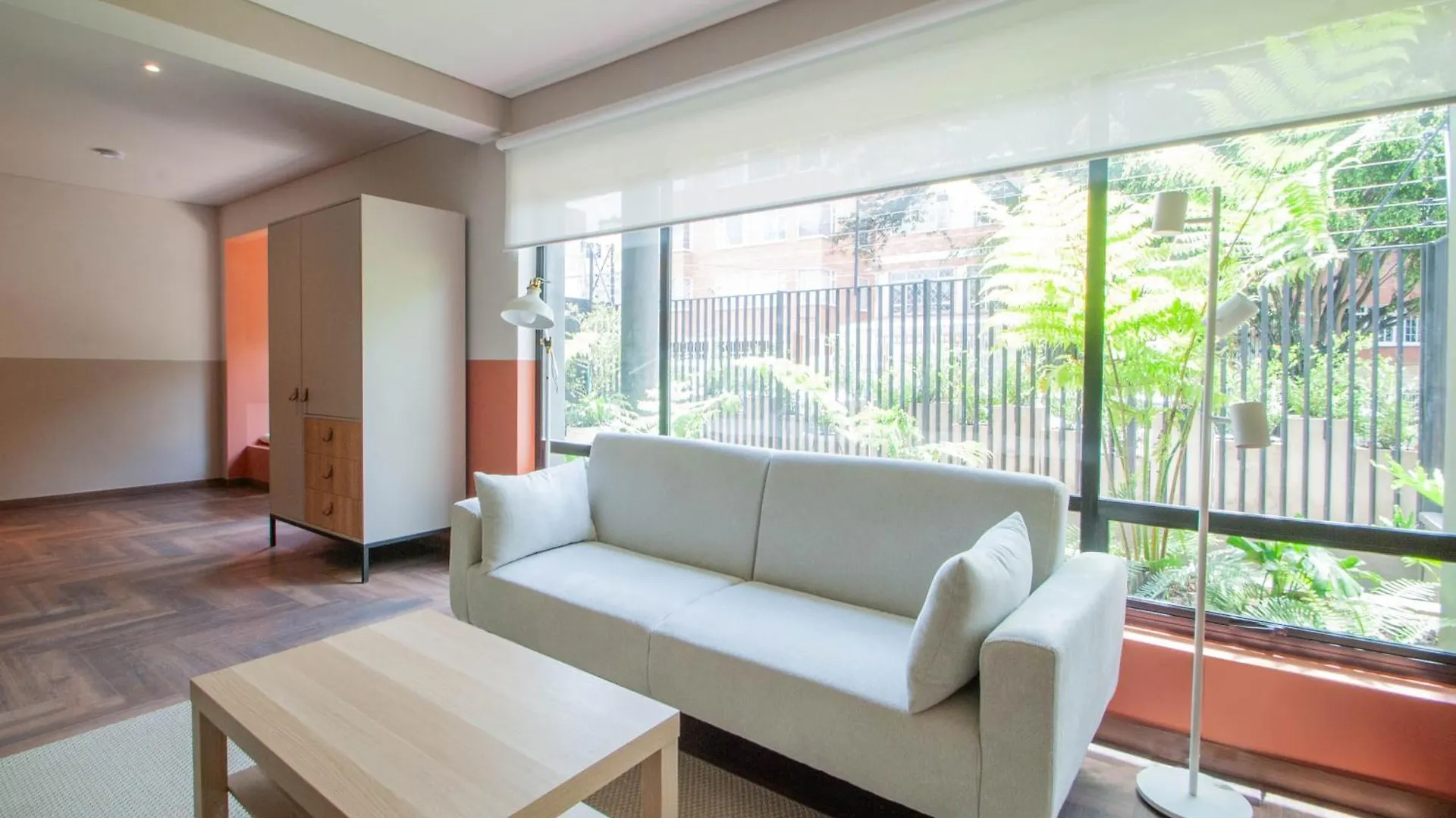 Bloomhouse Parkway Aparthotel Bogota
