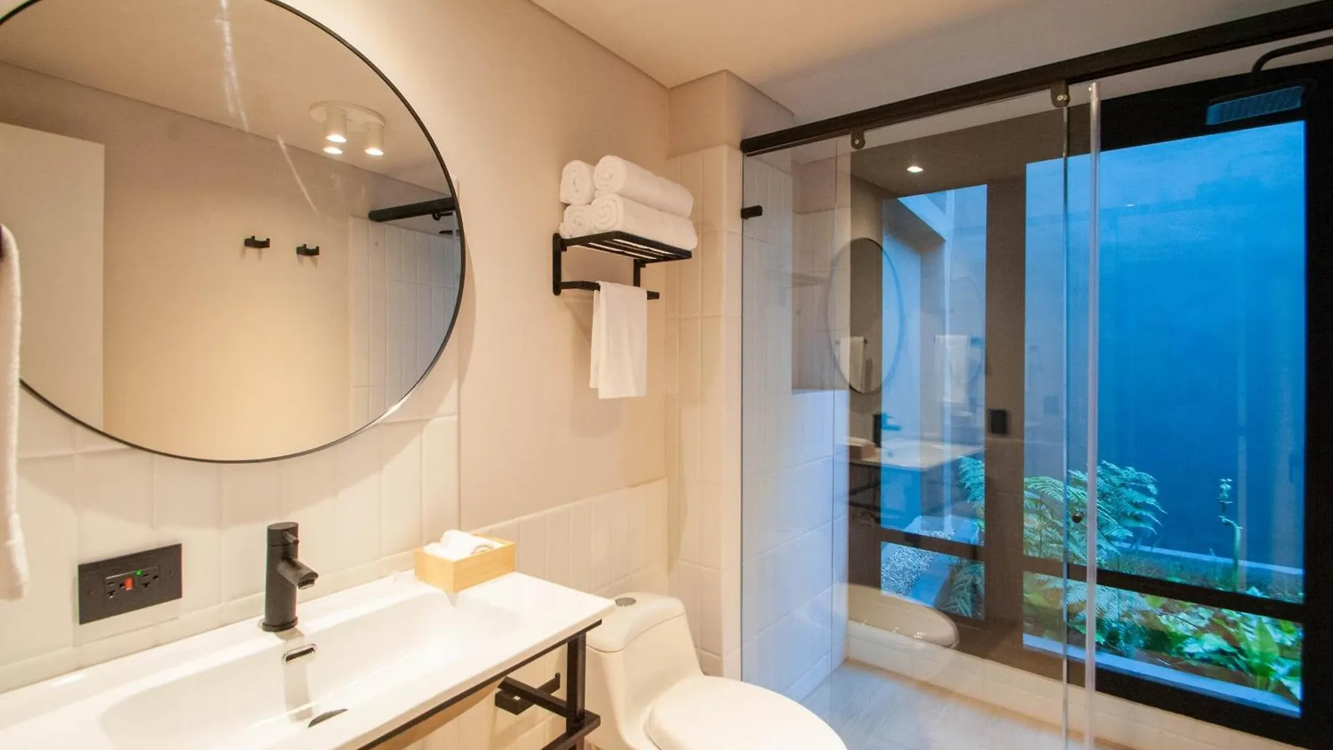 Bloomhouse Parkway Aparthotel Bogota Colombia